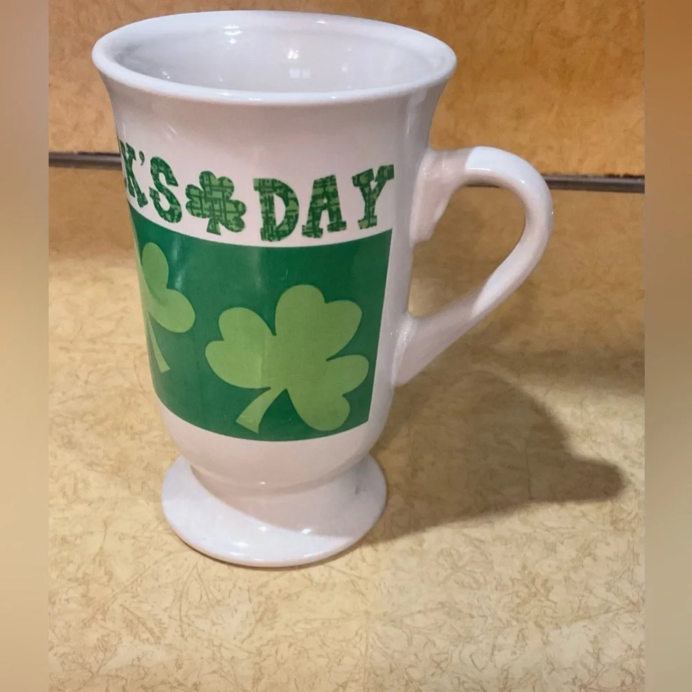 St. Patrick’s Day: mug, leprechaun, ngold plated/tone bracelet with green stone.